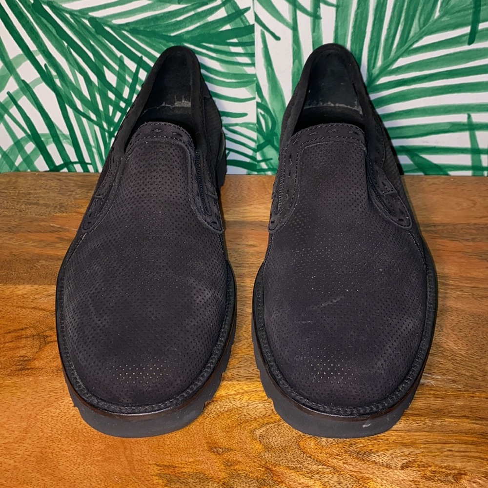 Tommy Bahama Black Suede Sand Bar Loafers Men’s 9 - Picture 2 of 9